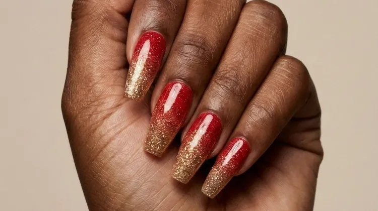 14 Stunning Acrylic Nail Designs for the Holiday Season